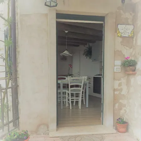 La Casa Nel Bosco 아파트