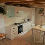 Apartment La Casa Nel Bosco Malcesine