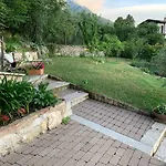 La Casa Nel Bosco Apartment *